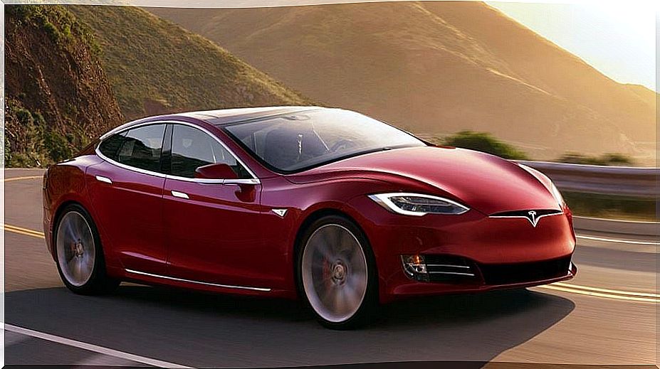 Tesla Model S in red.