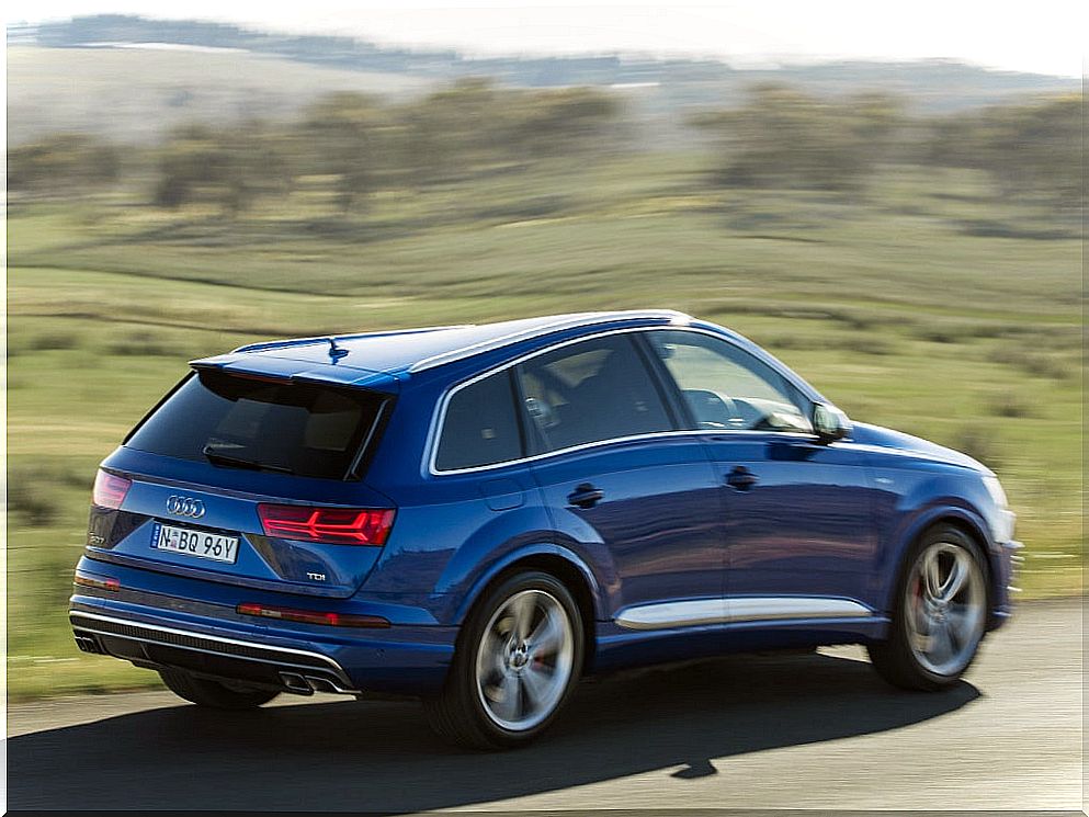 Audi Q7: rear