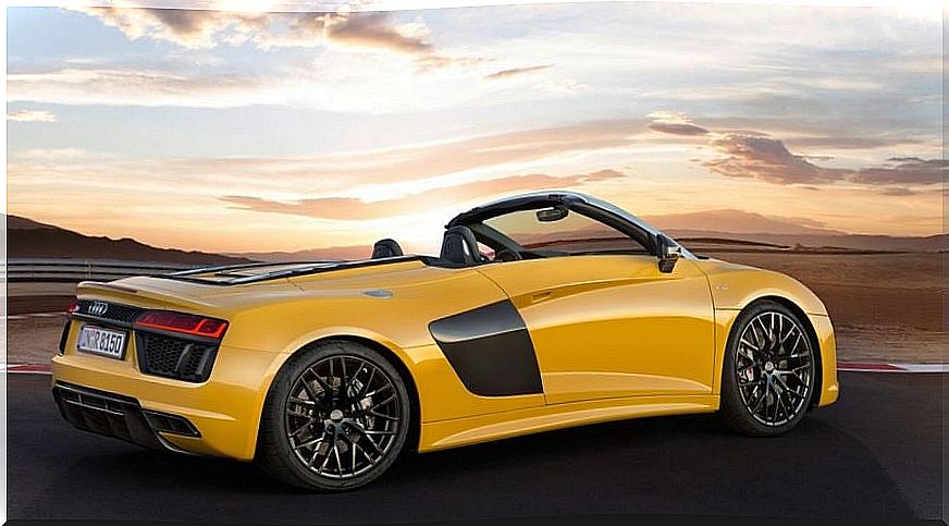 Audi R8 Spyder.