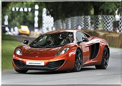 McLaren MP4-12C