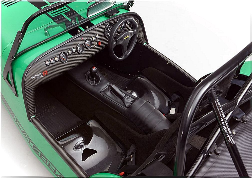 Caterham Seven 360 sports car: interior