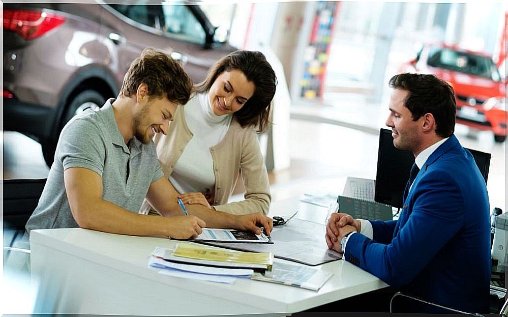 tips for buying a new car