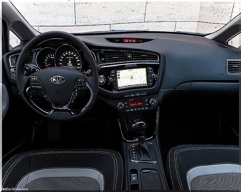 Kia Cee'd Sportswagon: cabin