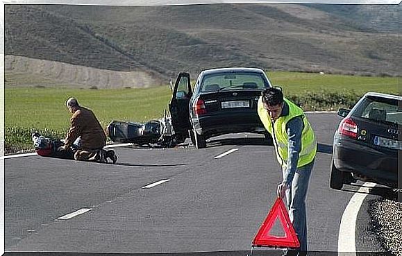 Signal traffic accident.