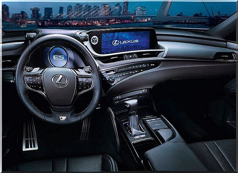 Interior of the Lexus ES 300h.