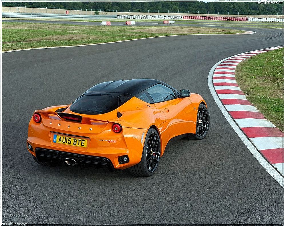 Lotus Evora 400: rear