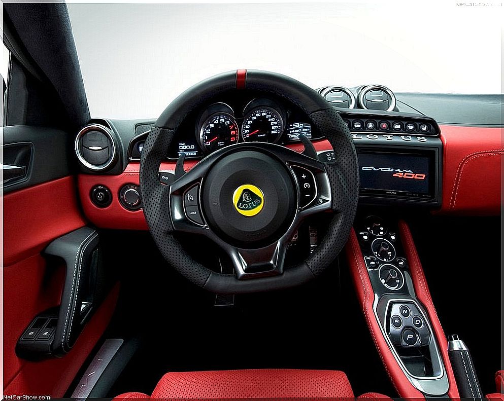 Lotus Evora 400: interior