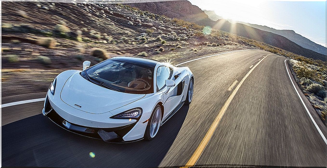 McLaren 570GT, the friendliest and most practical face of the British sports car