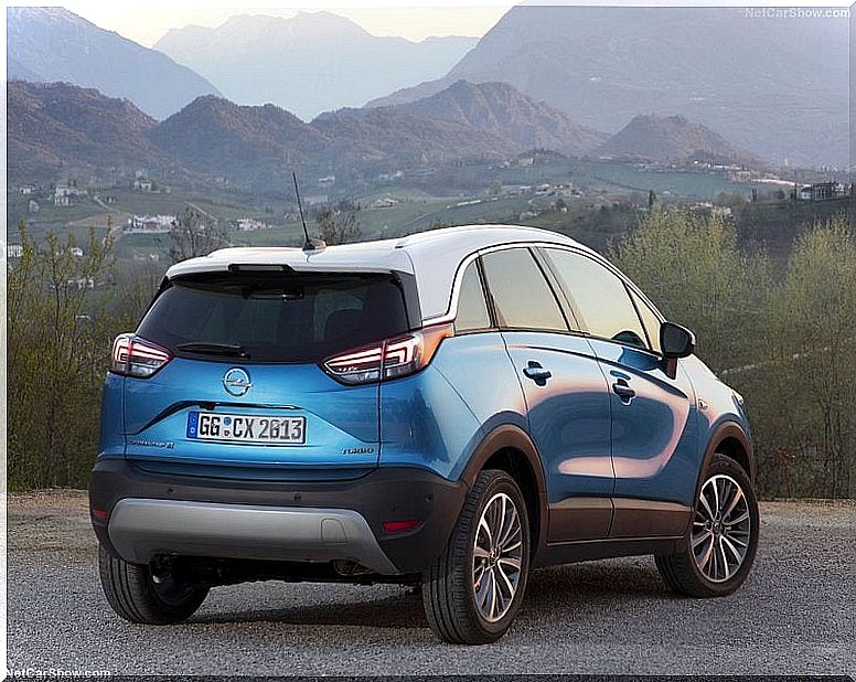 Opel Crossland X: rear