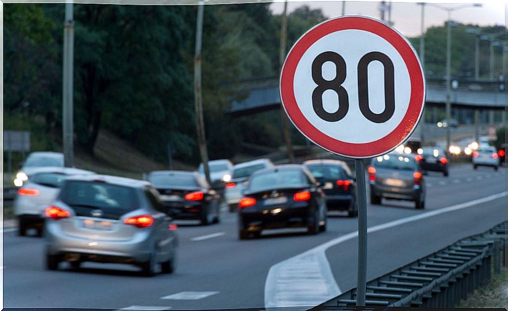 Speed ​​limits penalties fines legislation