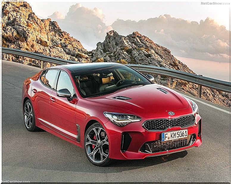 Kia stinger