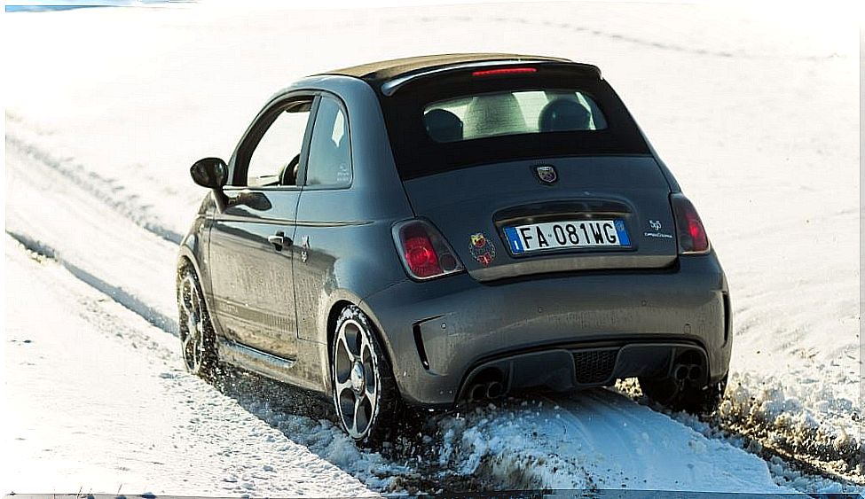 alt = "The Abarth utility vehicle, the 595 is quite a sports car"