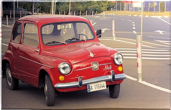 The SEAT 600.