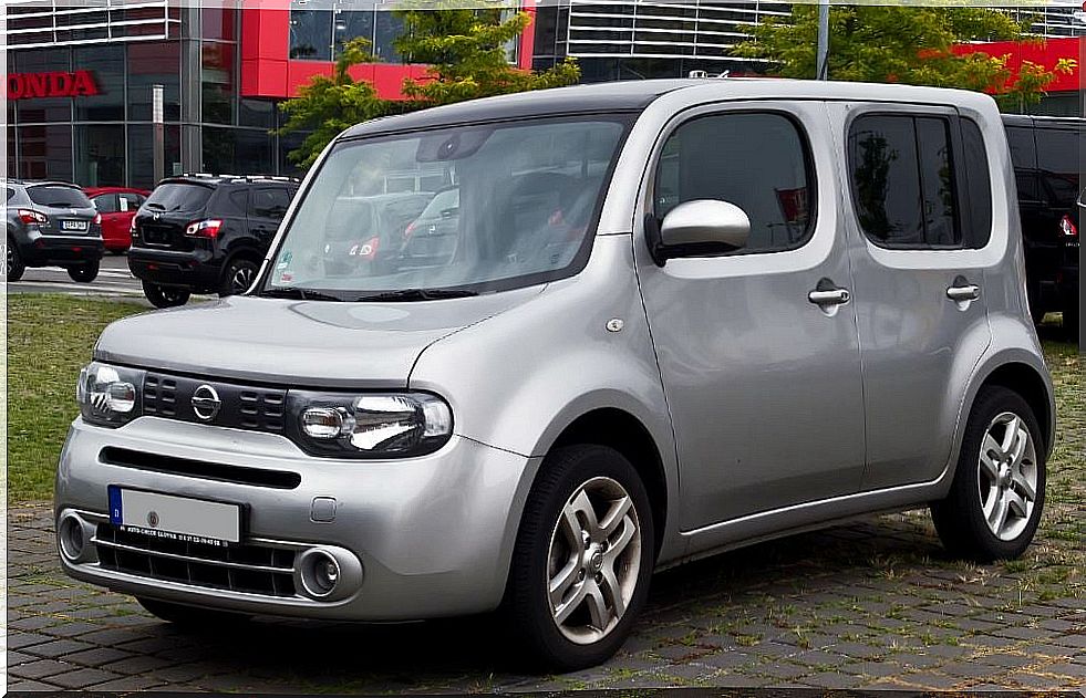 Nissan Cube.