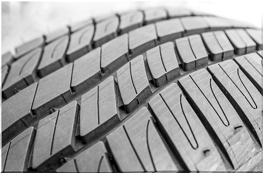 Tips for caring for our car tires and extending their useful life.