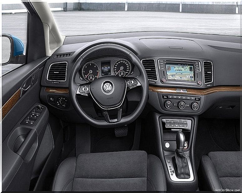 Volkswagen Sharan: interior