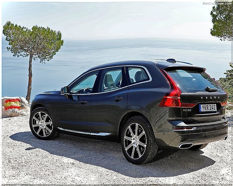 Volvo XC60: rear