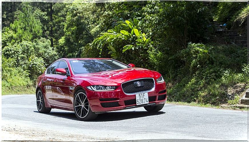 Jaguar XE saloon